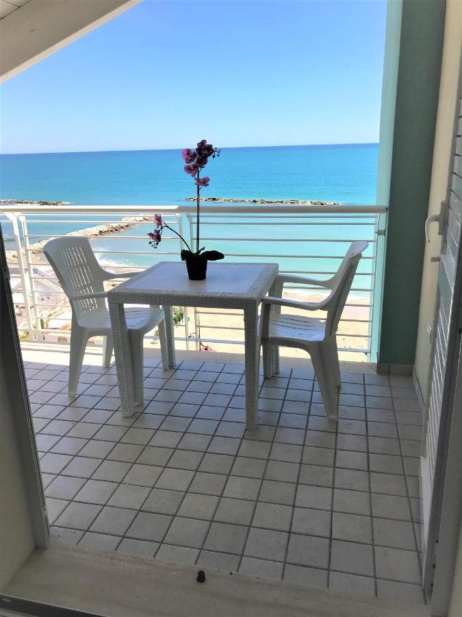 מרטינסיקורו Residence Acquasuite מראה חיצוני תמונה
