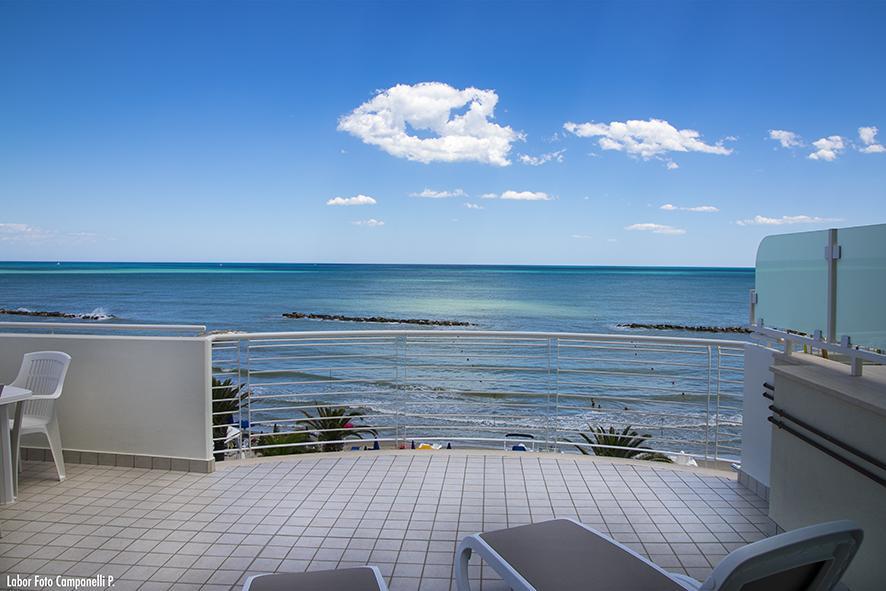 מרטינסיקורו Residence Acquasuite מראה חיצוני תמונה