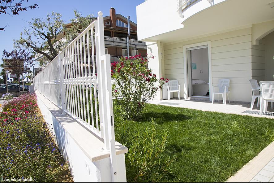 מרטינסיקורו Residence Acquasuite מראה חיצוני תמונה